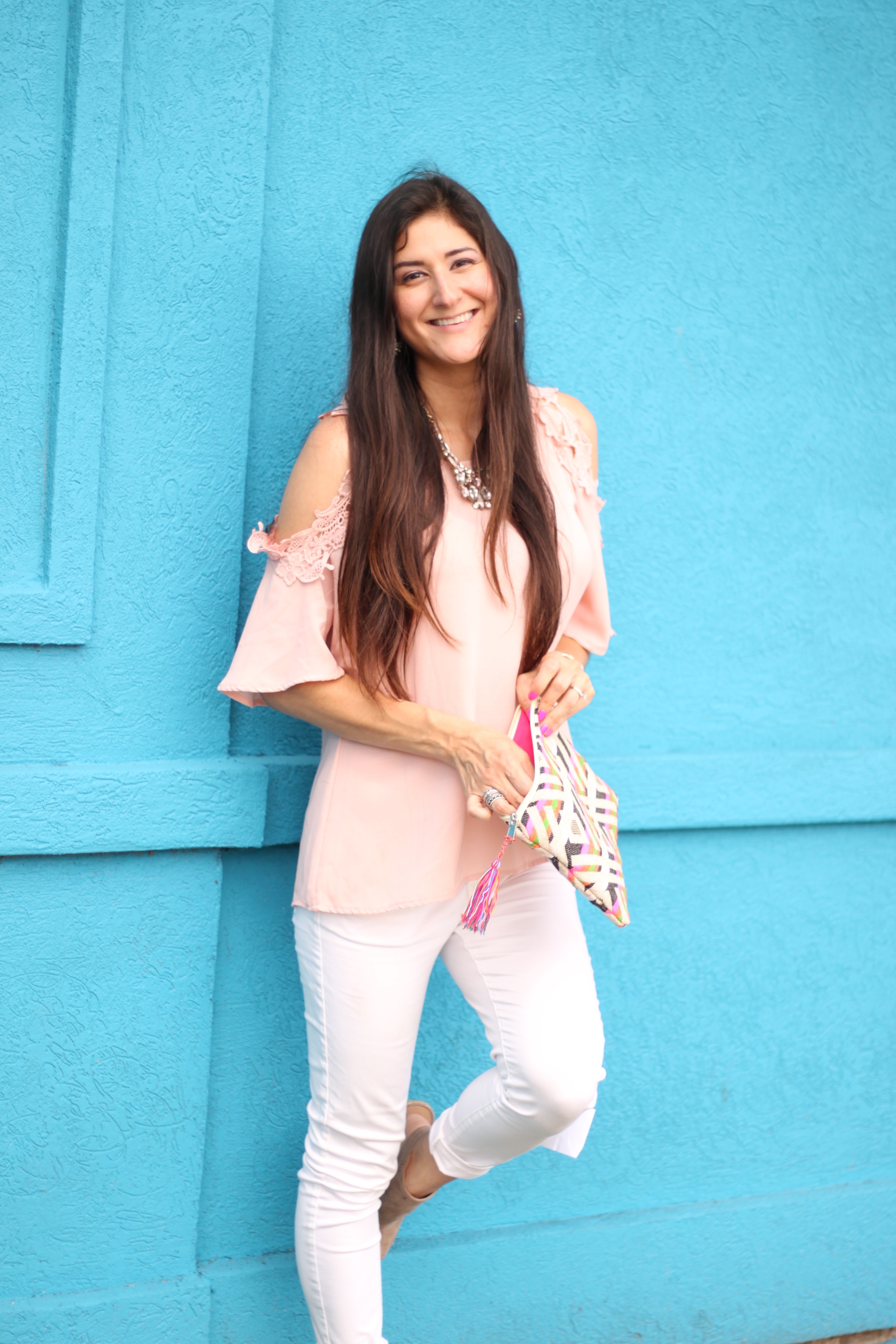 Fashion Blogger Jenni Metz wearing spring outfit