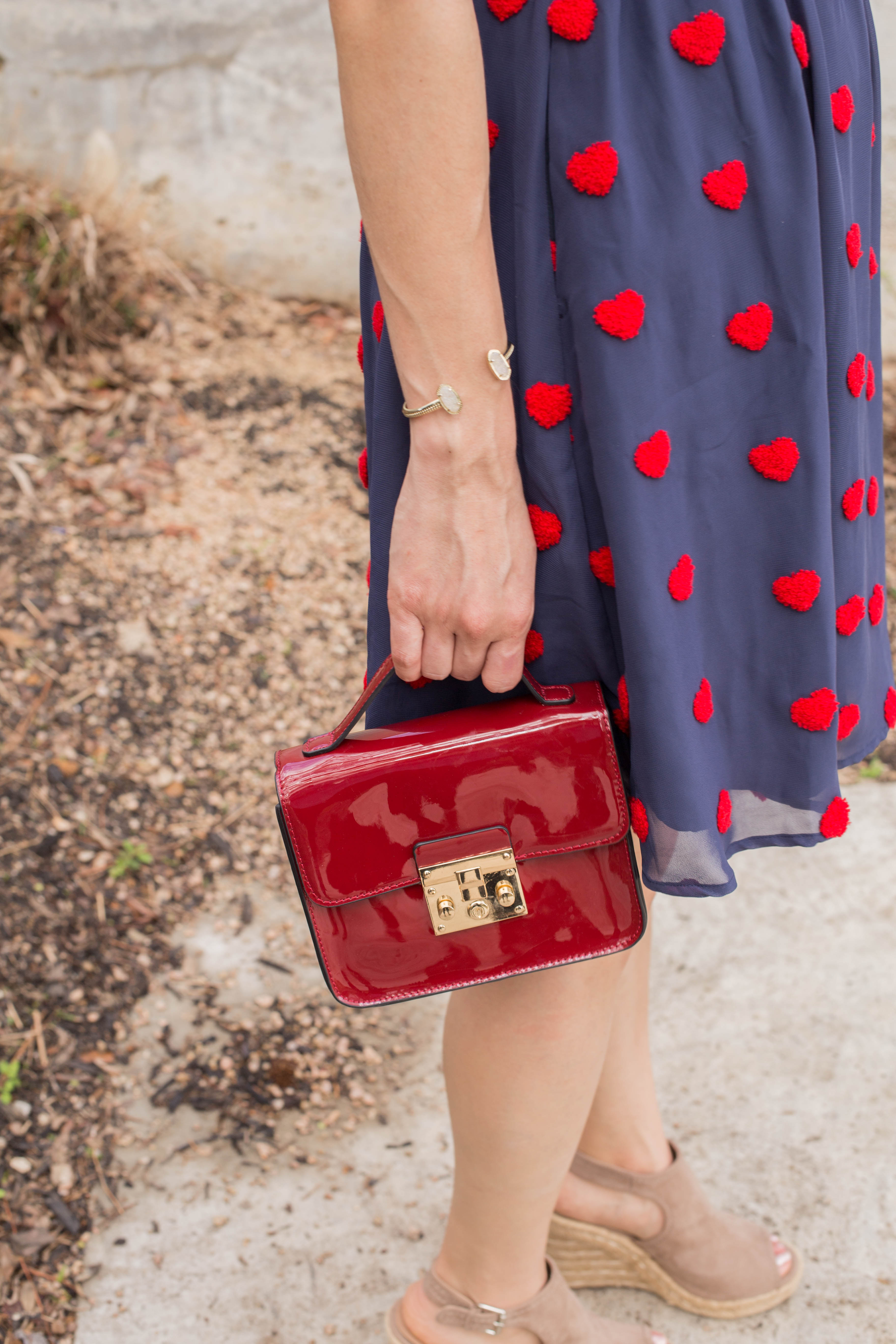 Cute A line Skirt perfect for #datenight : The Fashionable Maven