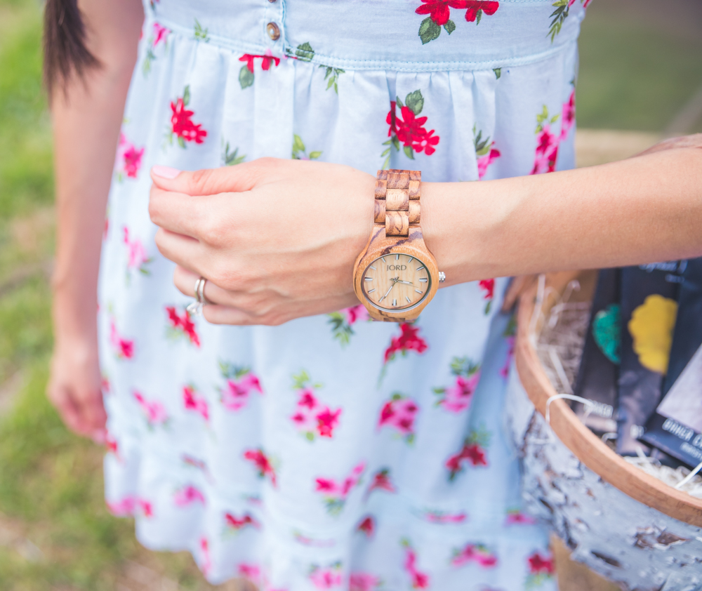 How to style your wooden watch: The Fashionable Maven 