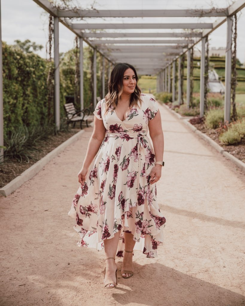 Pretty spring floral high low dress with cap sleeves. This dress is so flowy and lightweight. Click to read about 5 other spring dresses. 