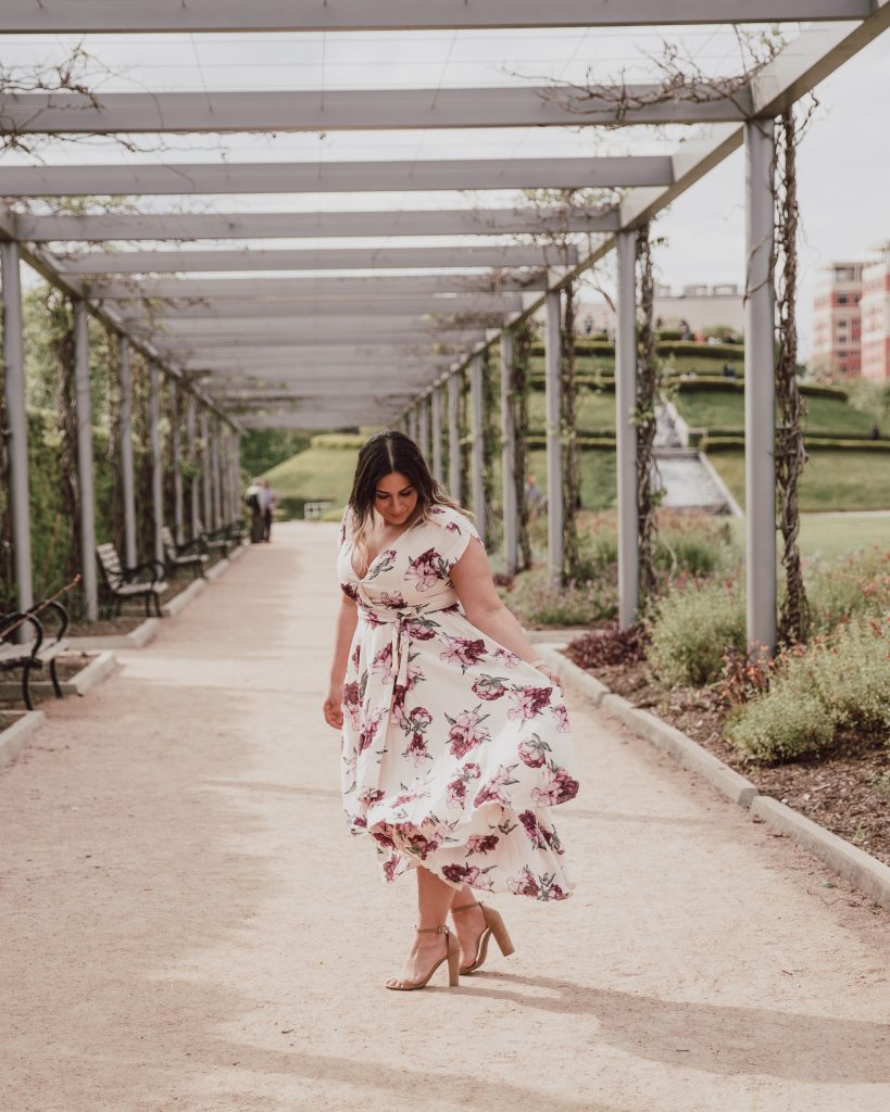 Pretty spring floral high low dress with cap sleeves. This dress is so flowy and lightweight. Click to read about 5 other spring dresses. 