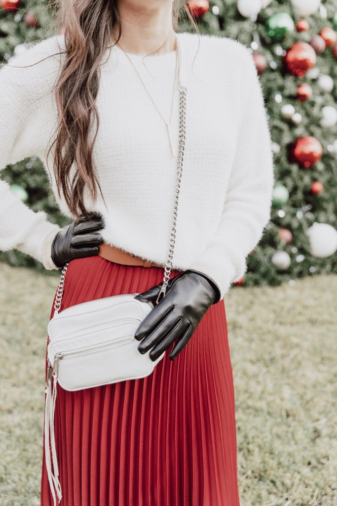 Sweater and pleated skirt for the holidays. 