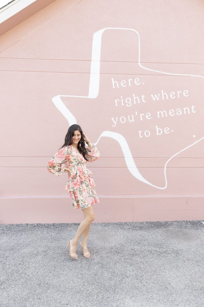 Blogger Jenni Metz wearing a floral dress from Chicwish. 